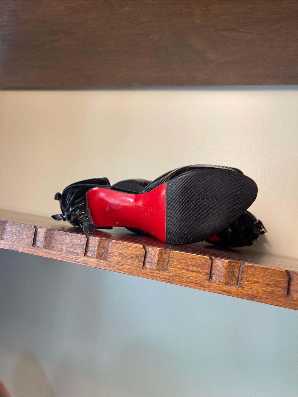 Christian Louboutin Madame Butterfly D’Orsay Black Patent Red Bottom Heels EU 38 - Picture 7 of 15
